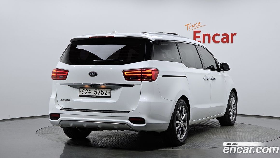 Kia Canival 2019