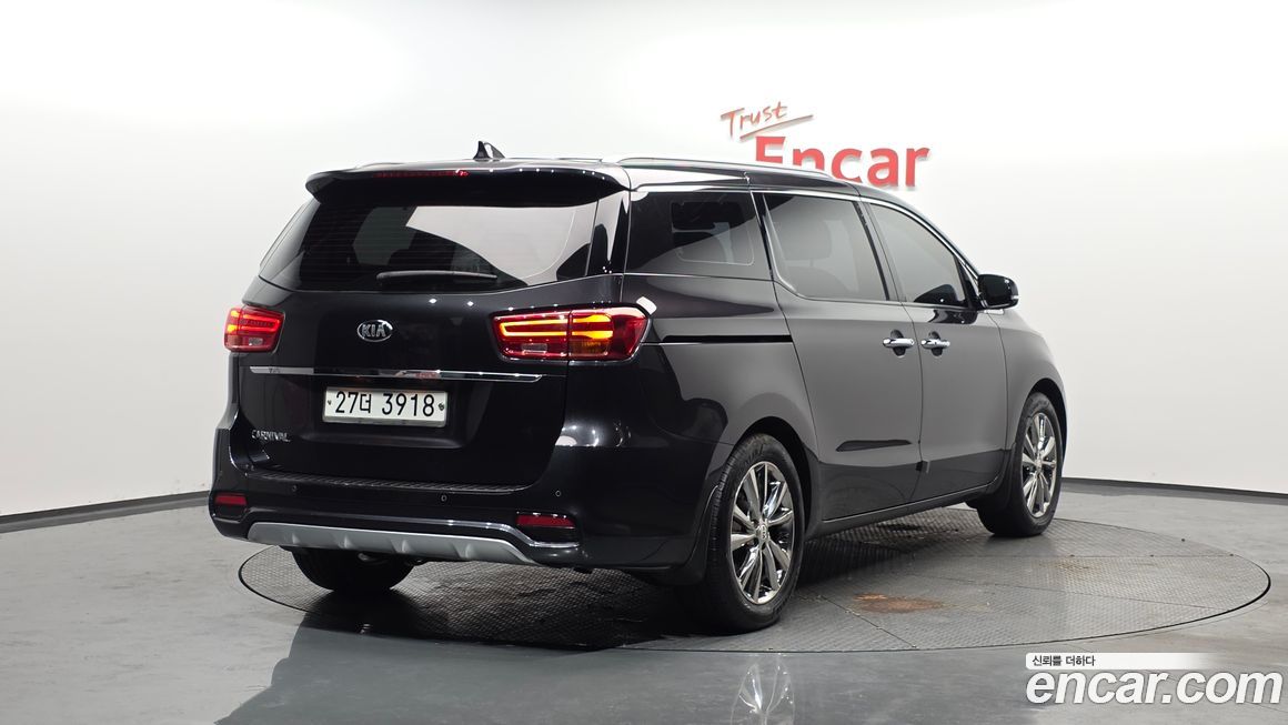 Kia Canival 2019