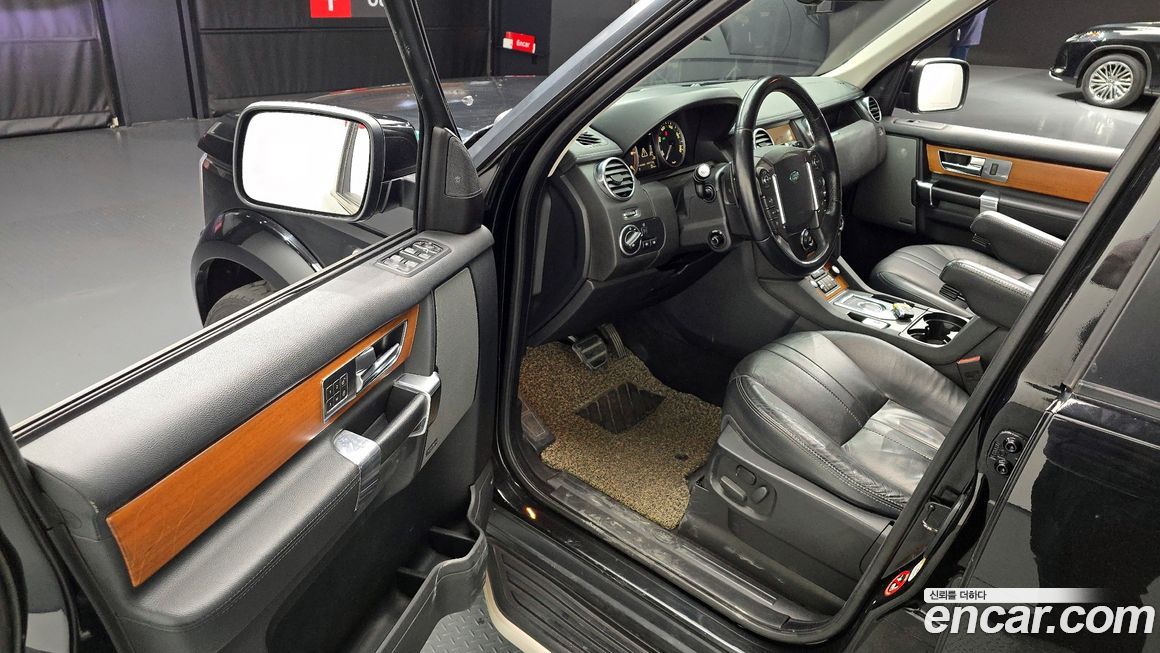 Land Rover Discovery 2013