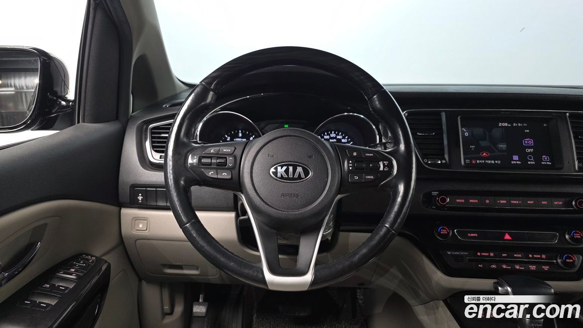 Kia Canival 2019