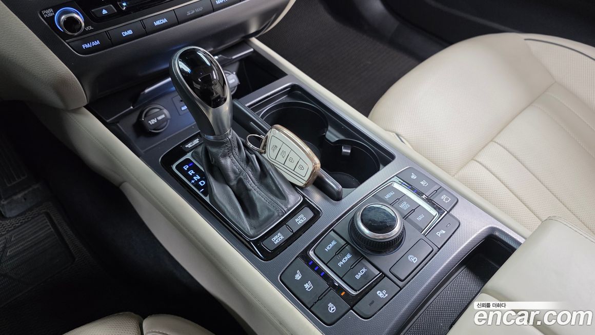 Hyundai Genesis 2016