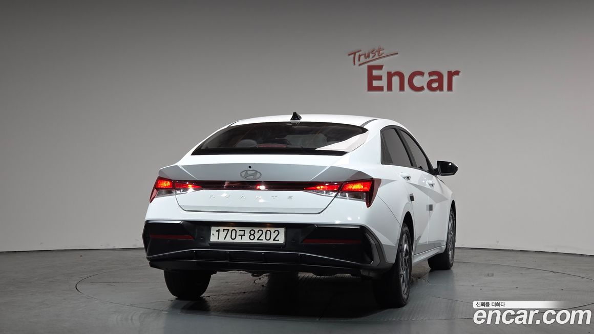 Hyundai AVANTE 2024