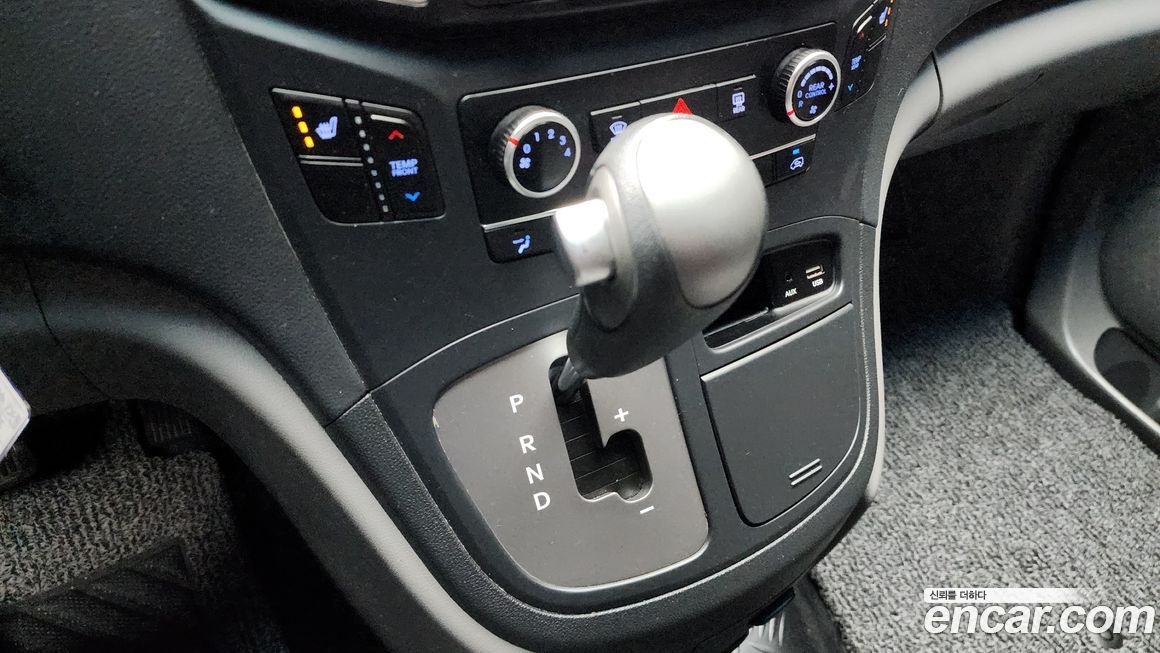 Hyundai Starex 2019