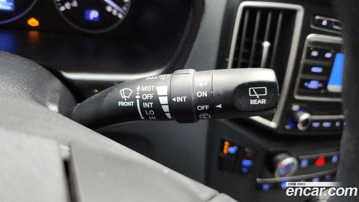 Hyundai Starex 2019