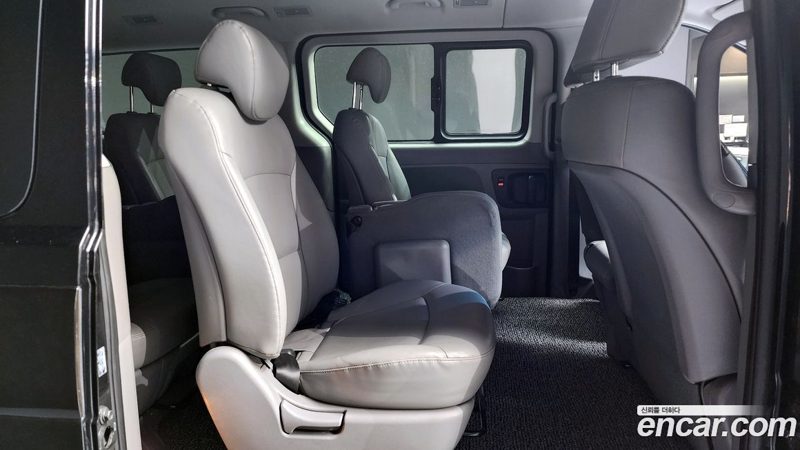 Hyundai Starex 2019