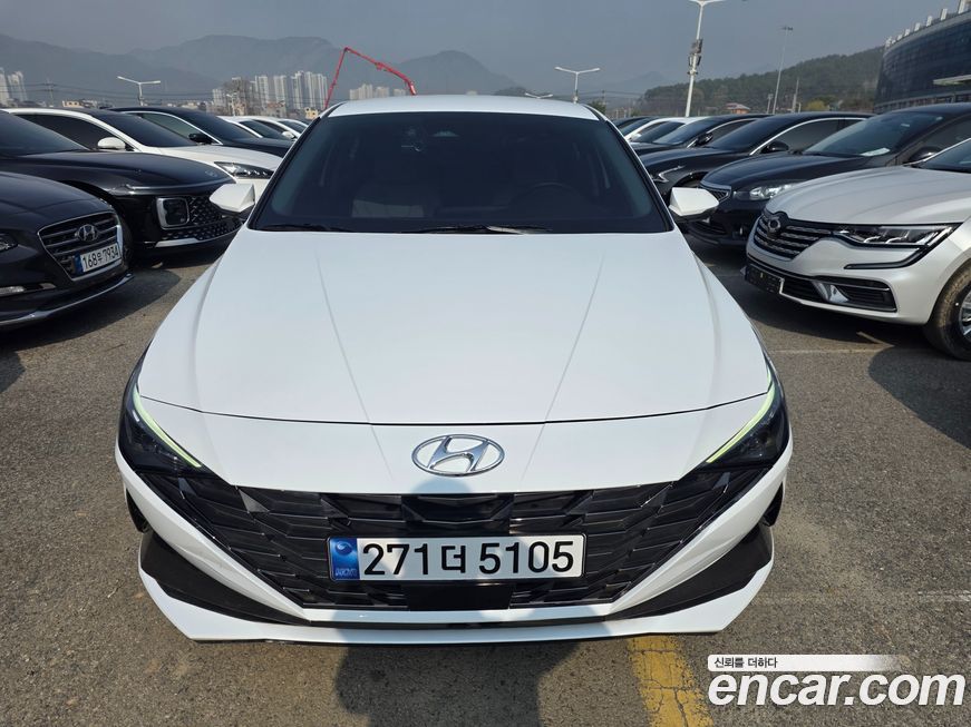 Hyundai AVANTE 2021
