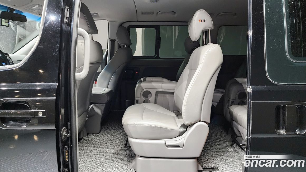 Hyundai Starex 2019