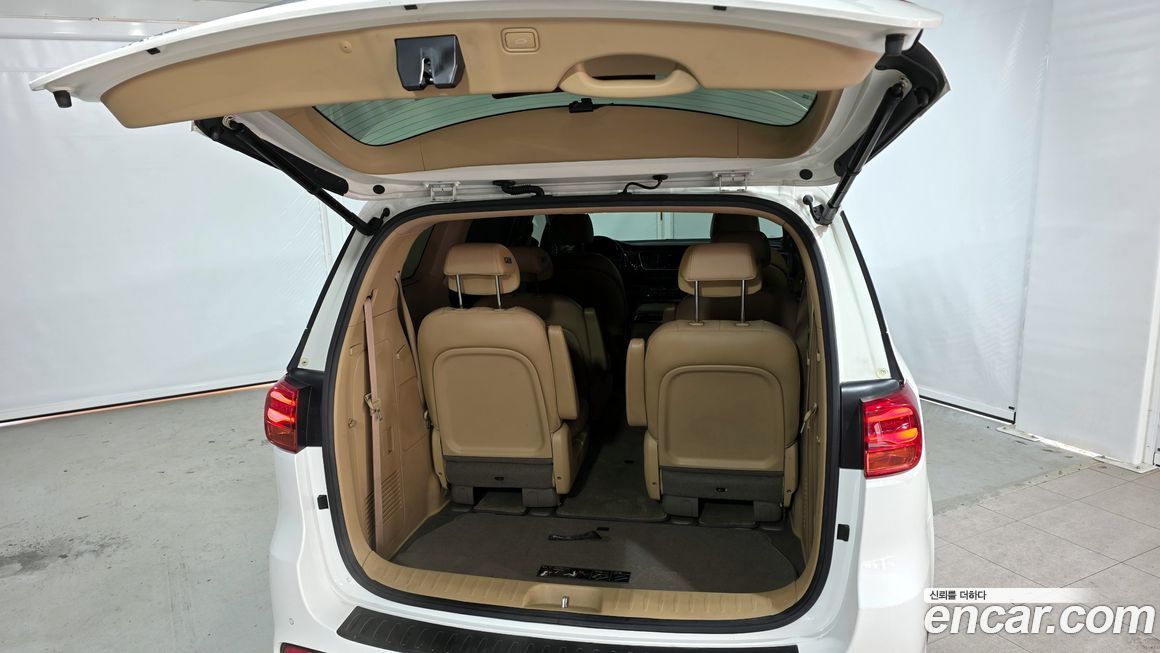 Kia Canival 2019
