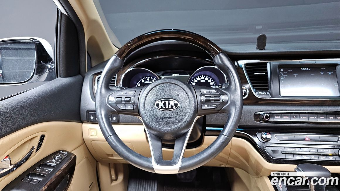 Kia Canival 2019