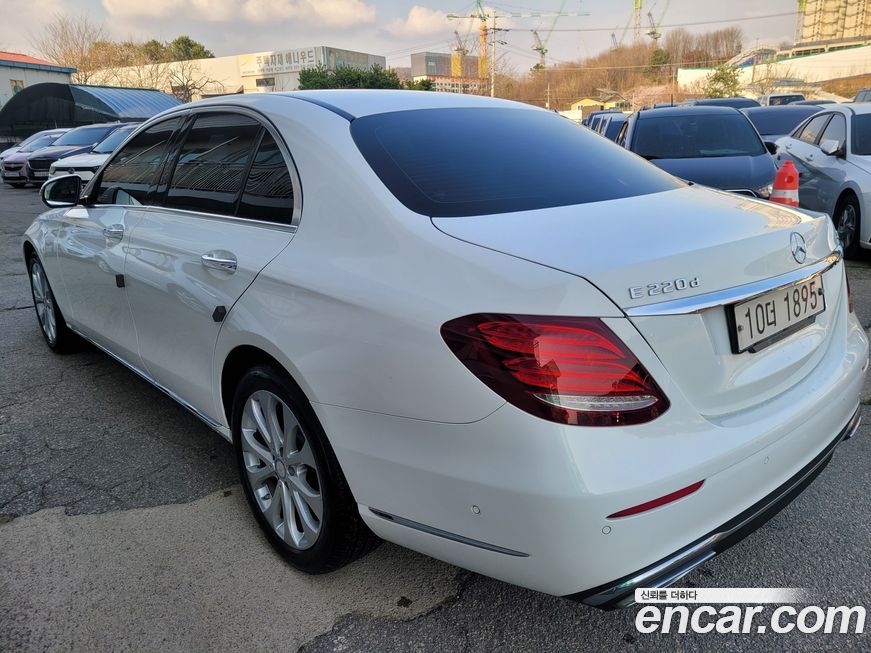 Mercedes-Benz E-Class 2017