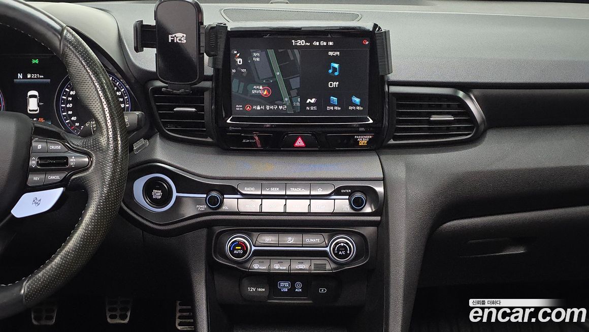 Hyundai Veloster 2020