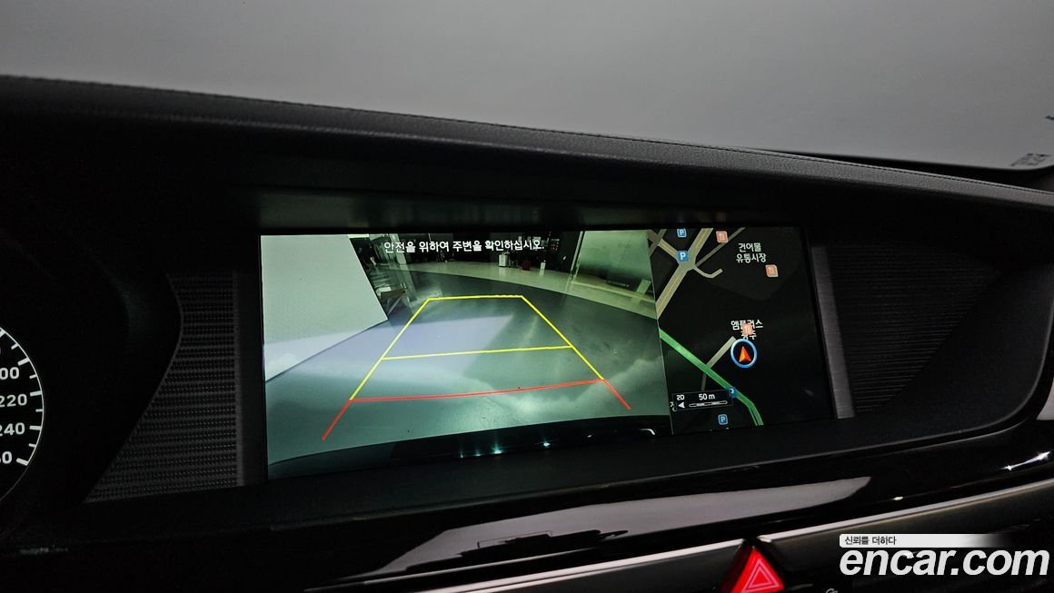 Genesis EQ900 2016