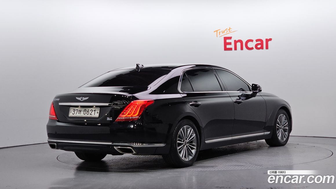 Genesis EQ900 2016