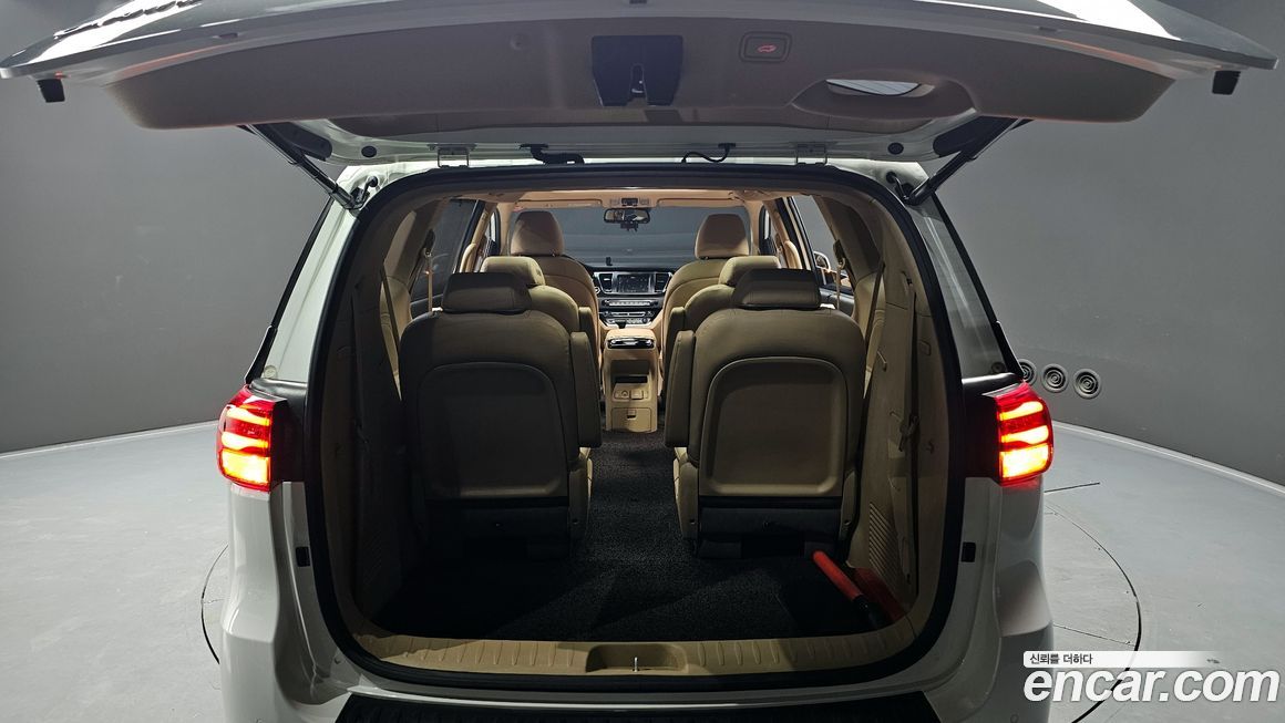 Kia Canival 2019