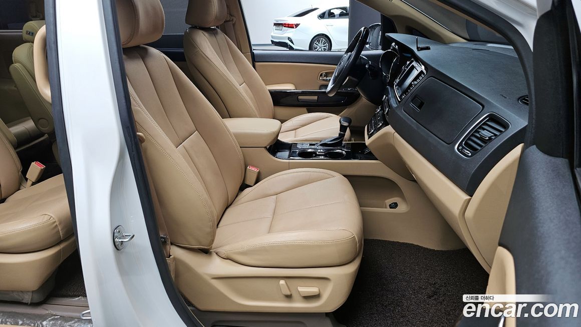 Kia Canival 2019