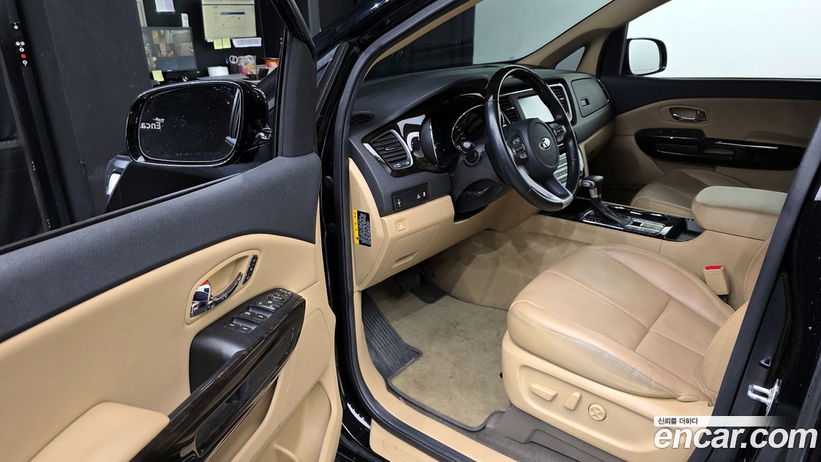 Kia Canival 2019
