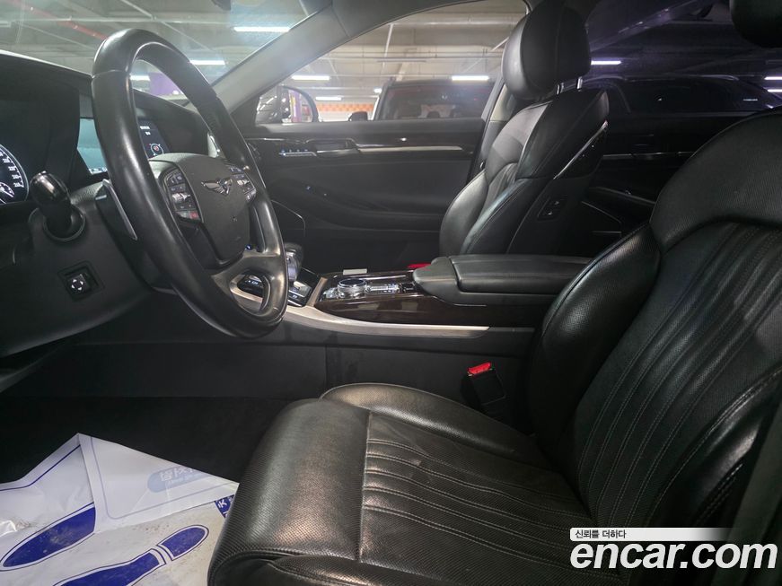 Genesis EQ900 2018