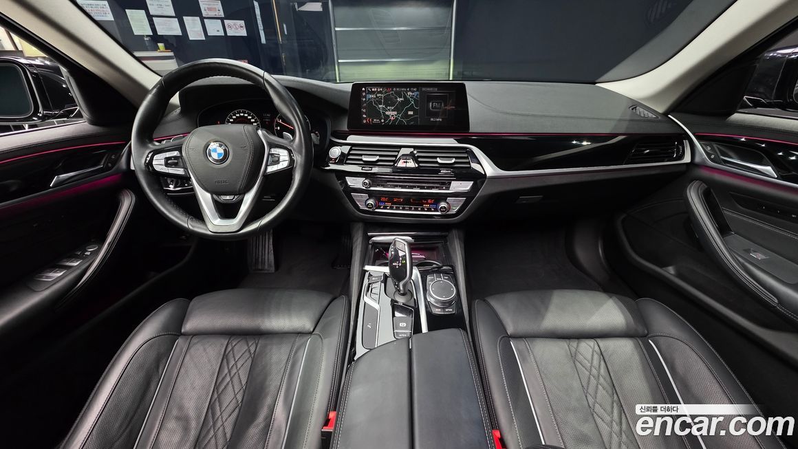 BMW 5-Series 2019
