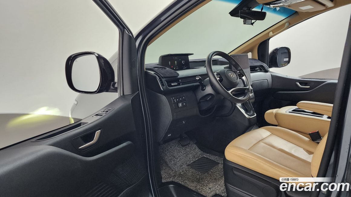 Hyundai Staria 2022