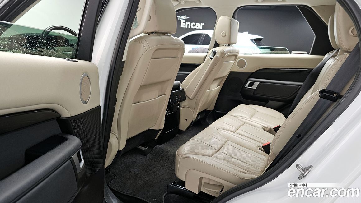 Land Rover Discovery 2018