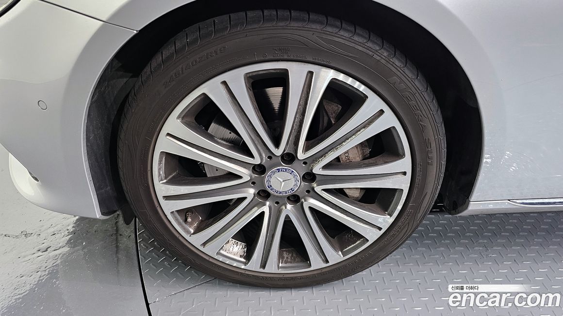 Mercedes-Benz E-Class 2017