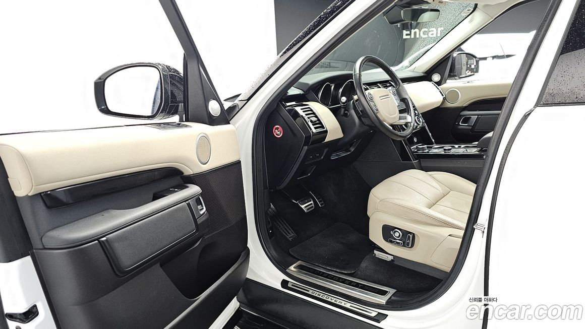 Land Rover Discovery 2018