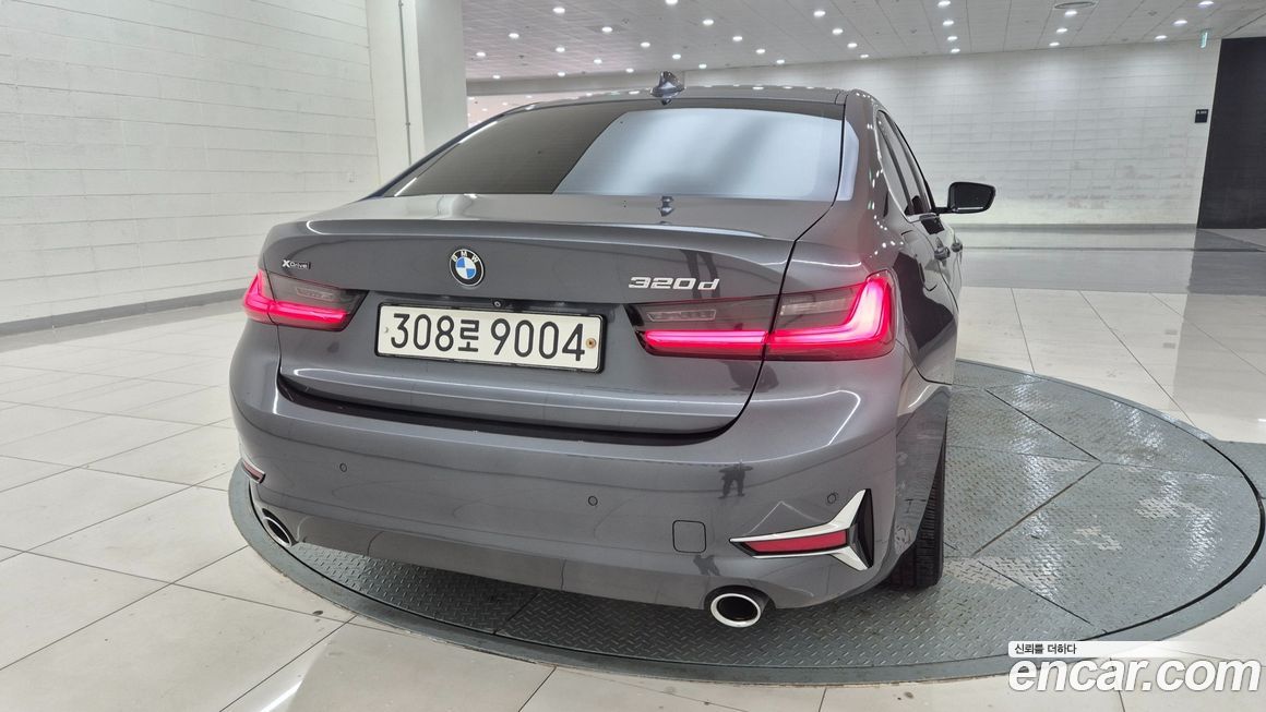BMW 3-Series 2019