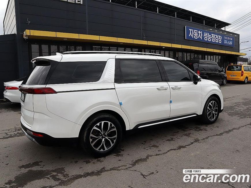 Kia Canival 2021
