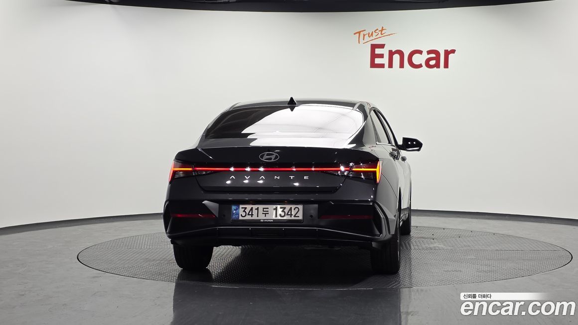 Hyundai AVANTE 2024