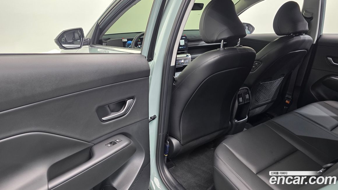 Hyundai Kona 2025
