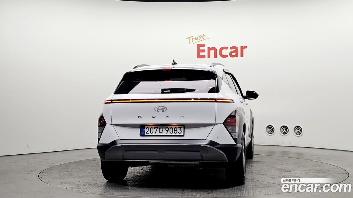 Hyundai Kona 2025