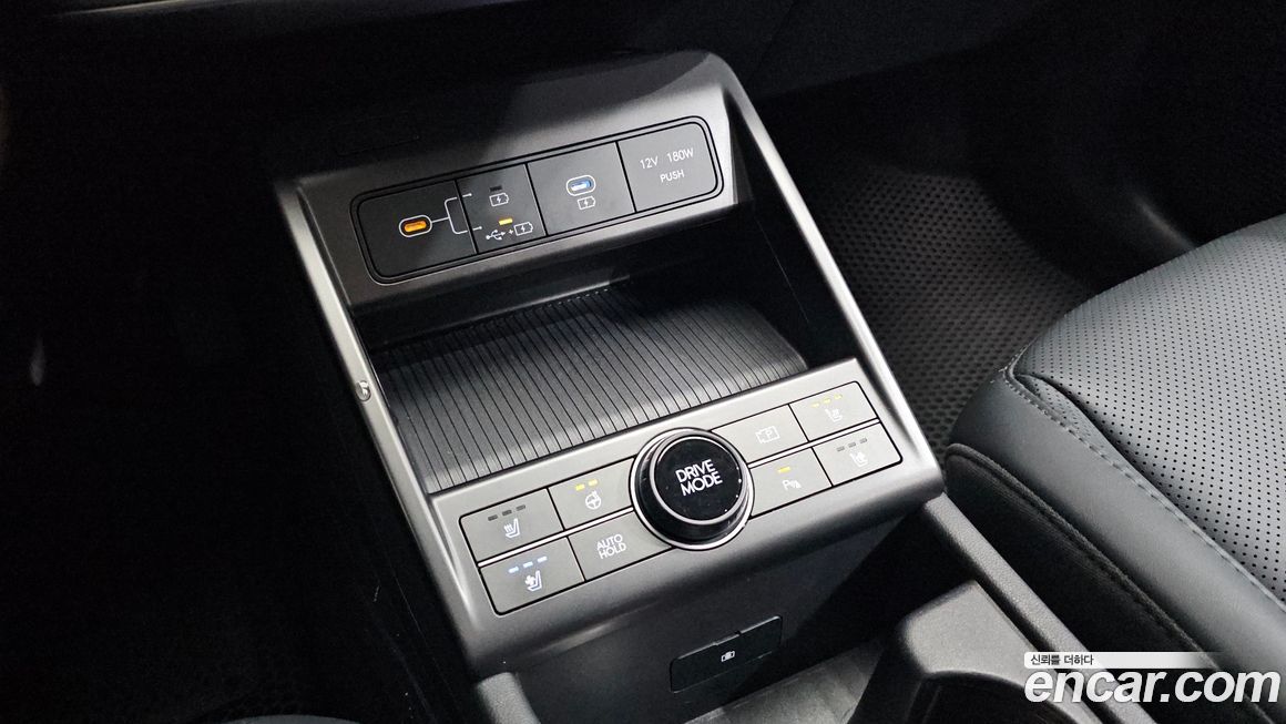 Hyundai Kona 2025