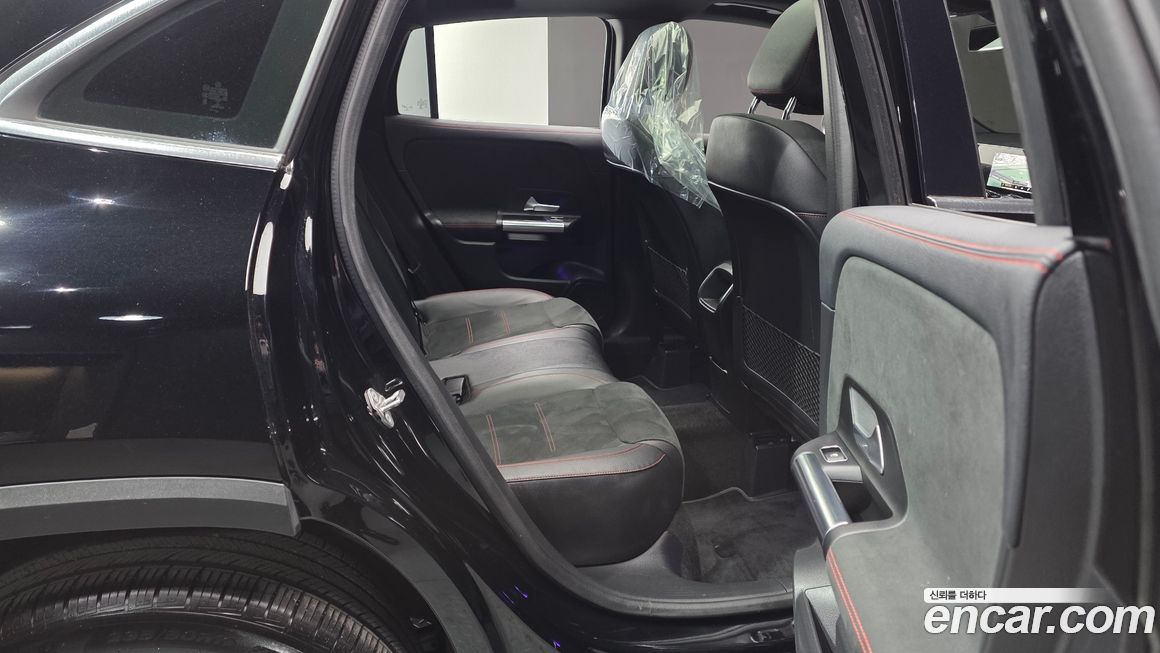 Mercedes-Benz GLA-Class 2020