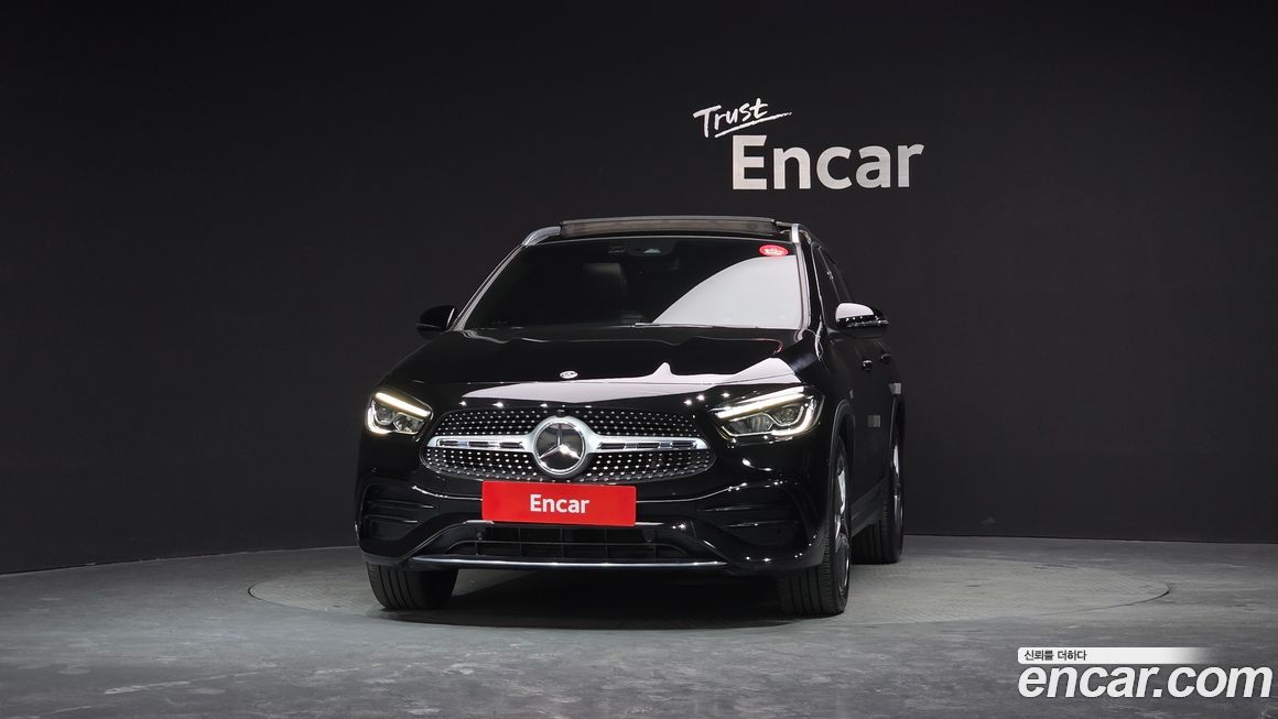 Mercedes-Benz GLA-Class 2020