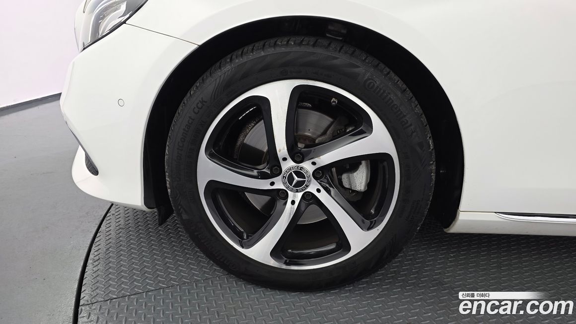 Mercedes-Benz E-Class 2020