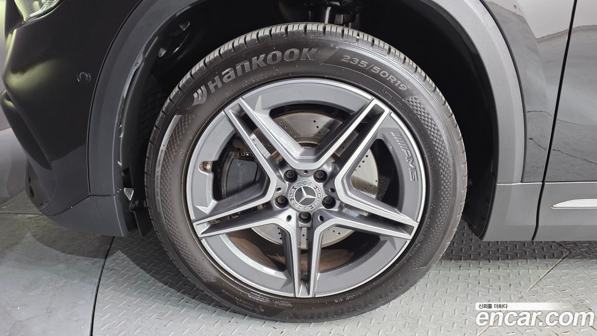 Mercedes-Benz GLA-Class 2020