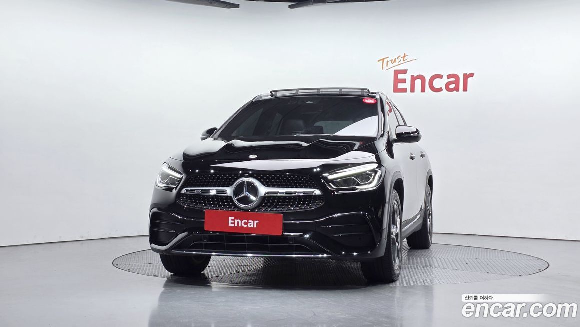 Mercedes-Benz GLA-Class 2021