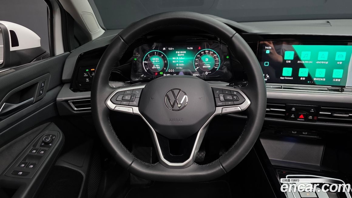 Volkswagen Golf 2023