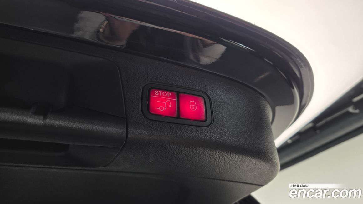 Mercedes-Benz GLA-Class 2021