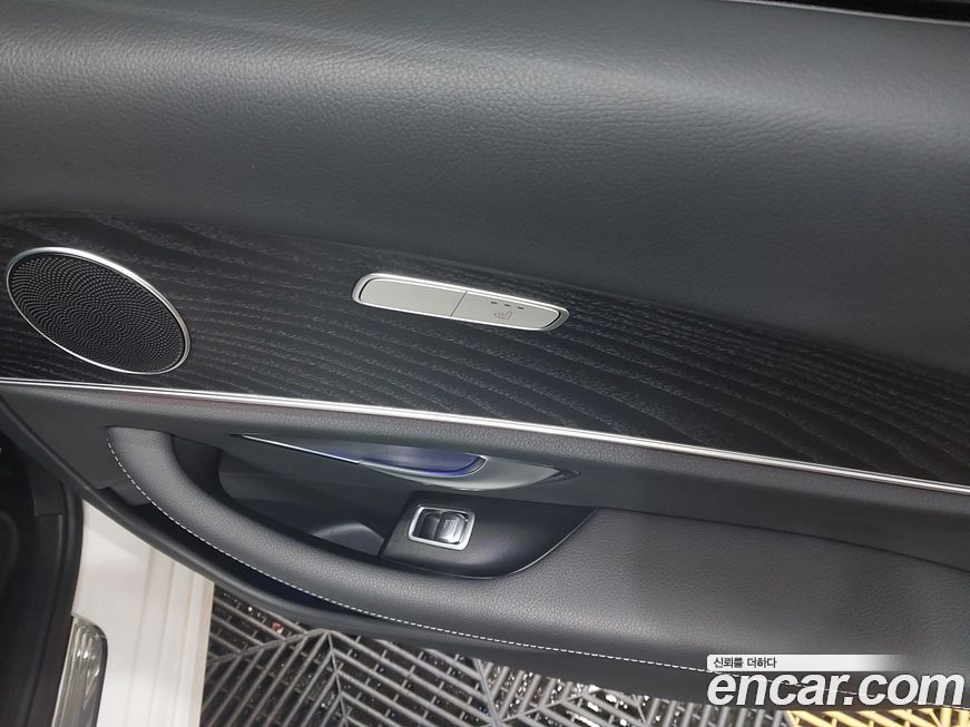 Mercedes-Benz E-Class 2020