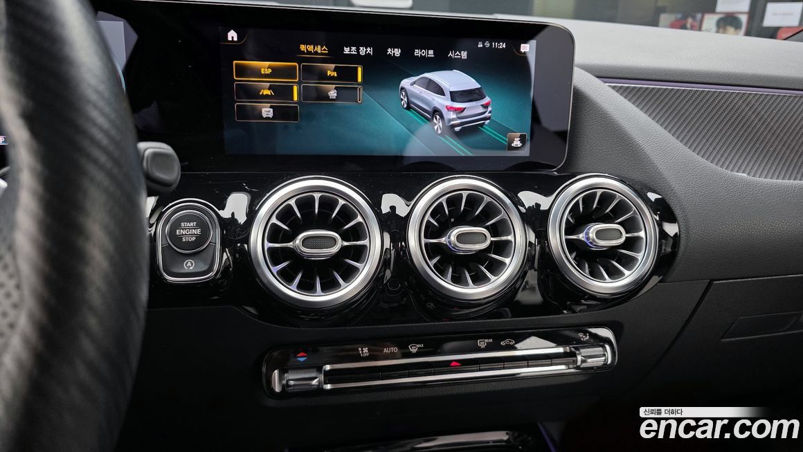 Mercedes-Benz GLA-Class 2021