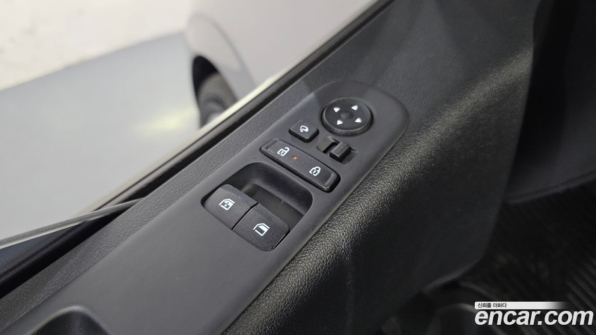 Hyundai Staria 2025