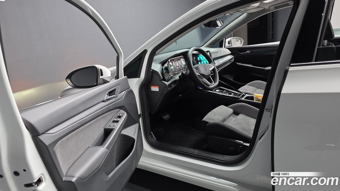 Volkswagen Golf 2023