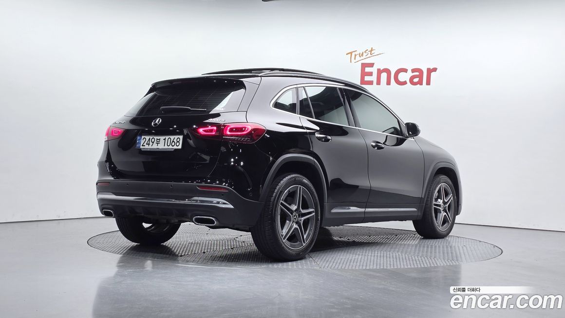 Mercedes-Benz GLA-Class 2021