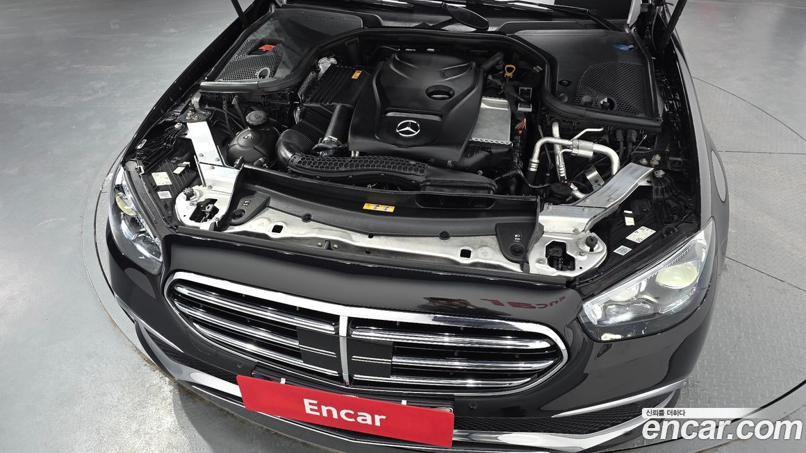 Mercedes-Benz E-Class 2021