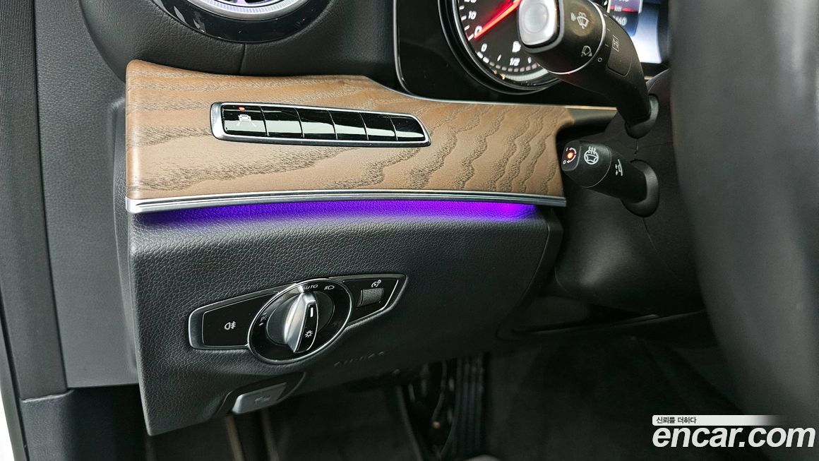 Mercedes-Benz E-Class 2020