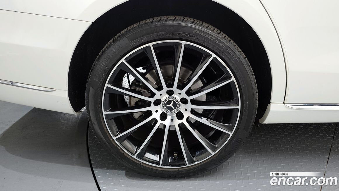 Mercedes-Benz E-Class 2020
