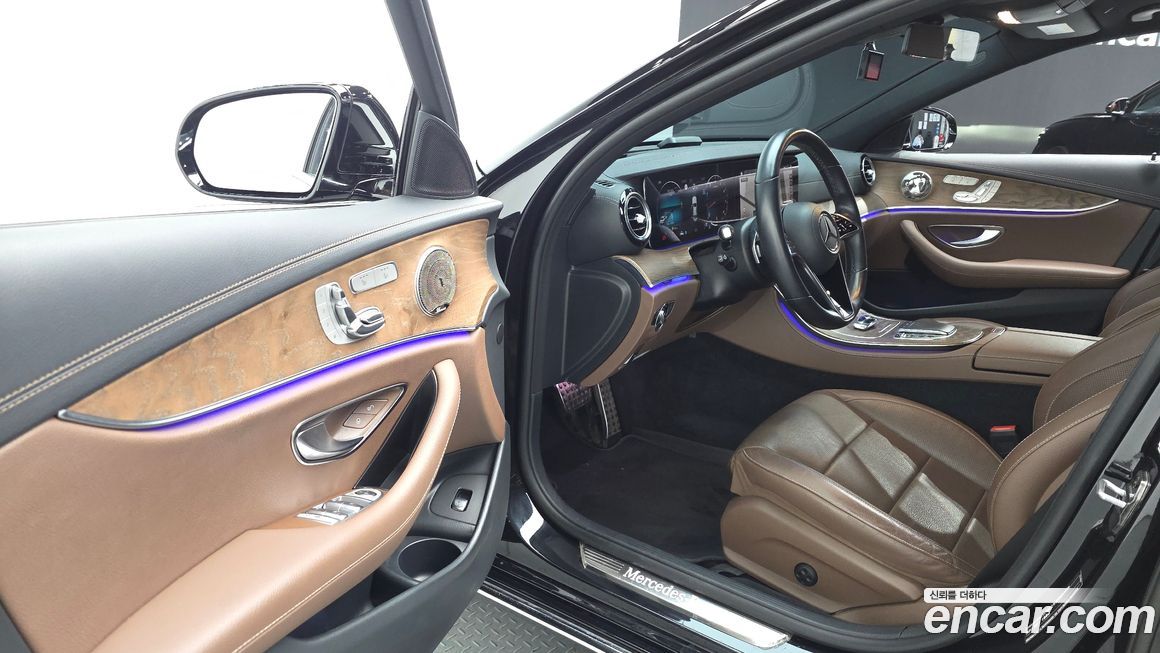 Mercedes-Benz E-Class 2021