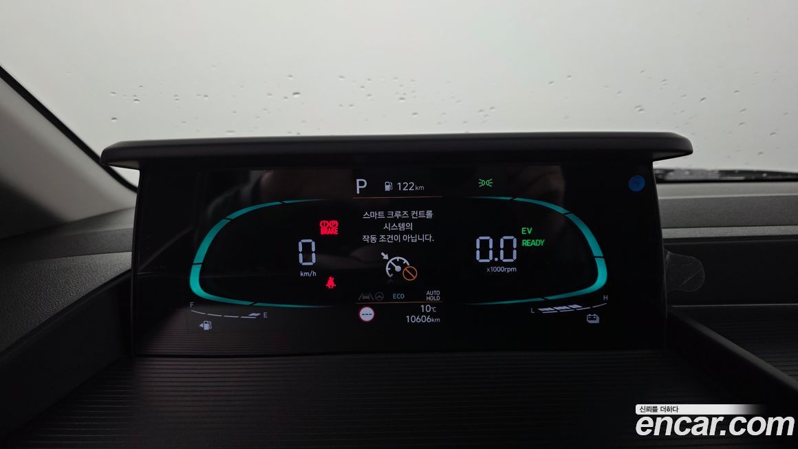 Hyundai Staria 2025