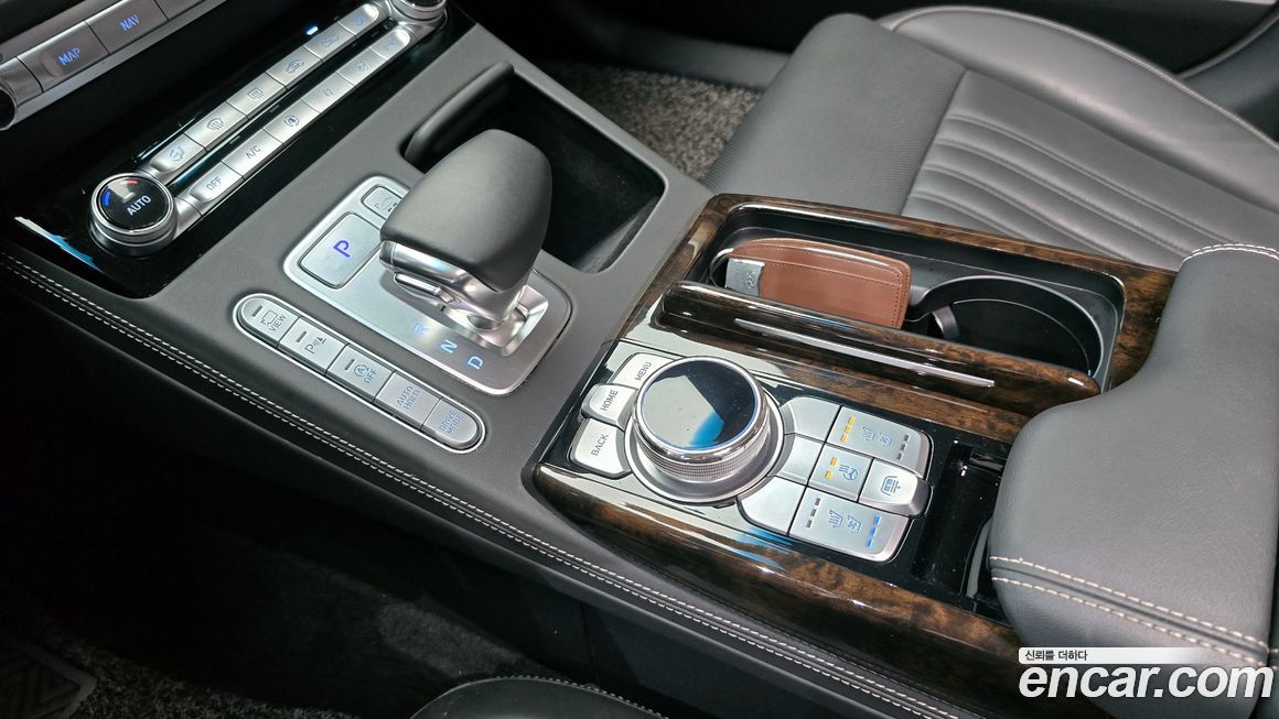 Genesis G90 2021